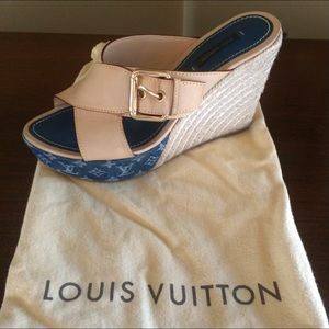 Louis Vuitton Size 9 Wedge Shoes
